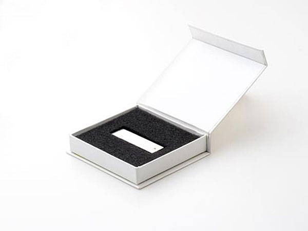 metall usb stick mit verpackung werbegeschenk weiss