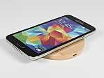 wireless charger holz basic hell natur handy aufladen