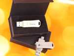 usb c twister dual mit digitaldruck geschenkverpackung