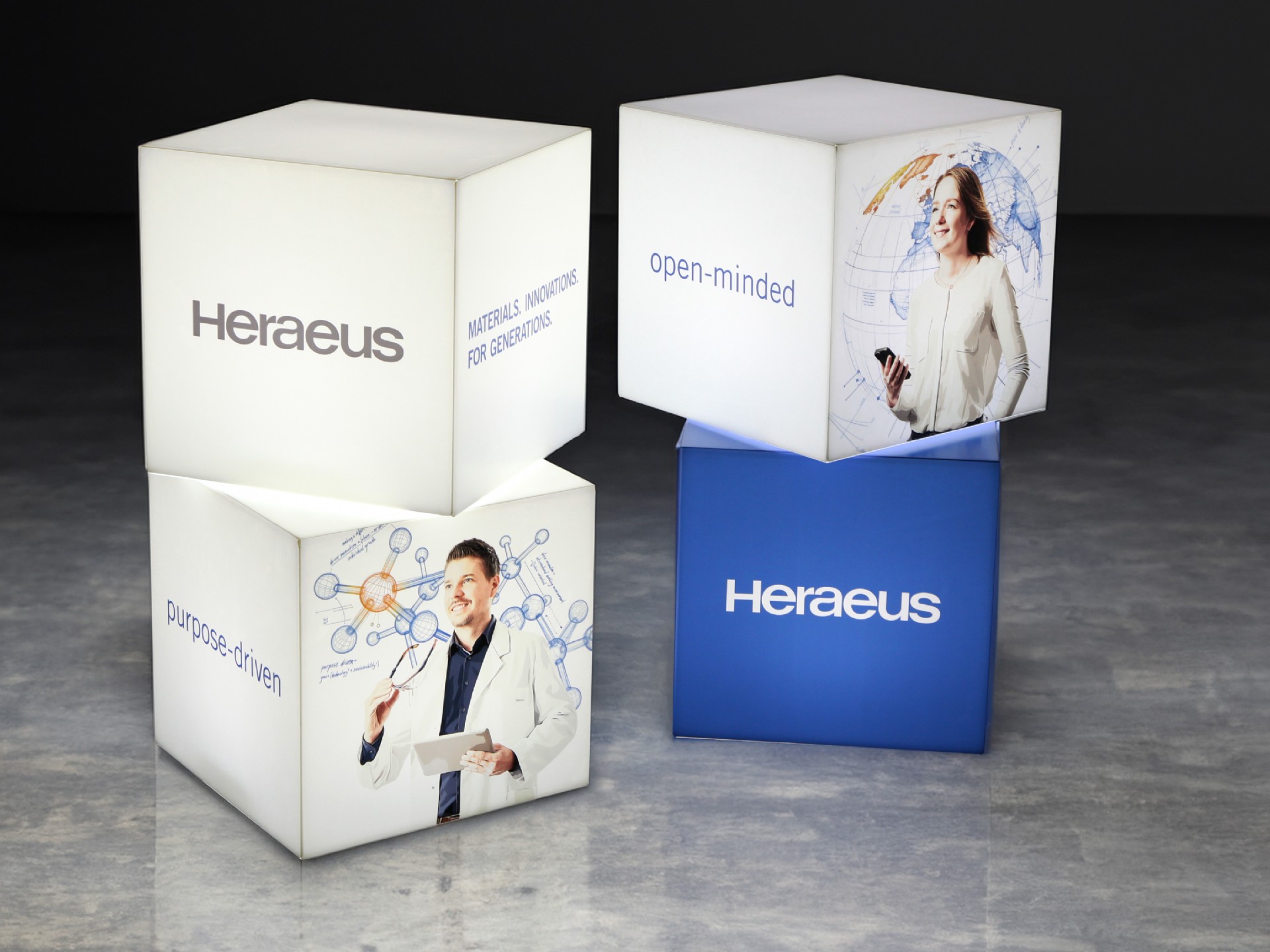 heräus led cubes logo