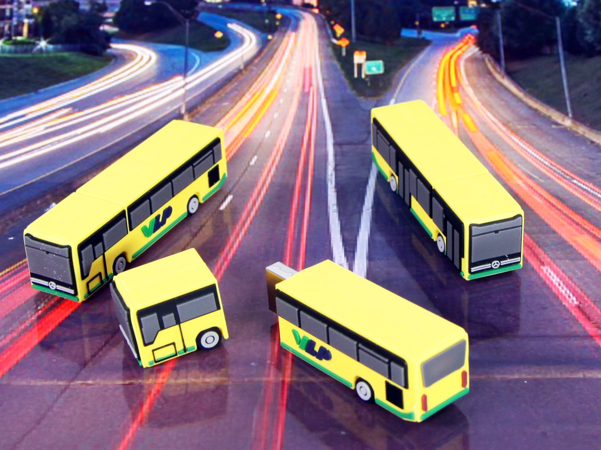 usb bus mit relieflogo imagefilm